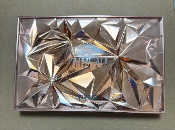 CLIO PRISM EYE PALETTE 03 GOLD BROOCH