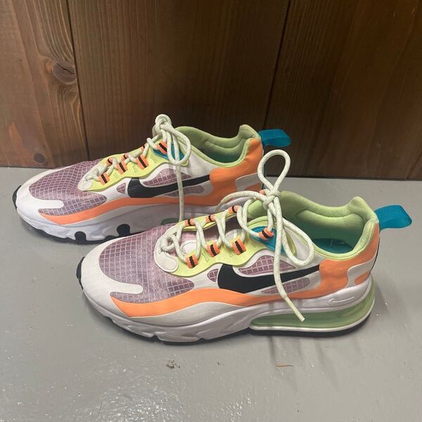 訳あり!24㎝ NIKE ナイキ スニーカー メッシュ素材 可愛い配色