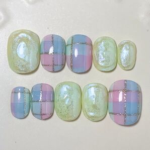 【現品】ネイルチップ チェック グリーン オーロラ ベリーショート