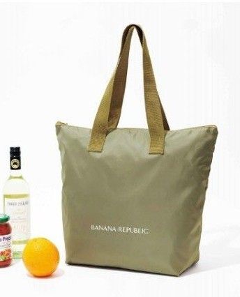 6月号付録素敵なあの人 BANANA REPUBLIC 撥水加工大容量バッグ