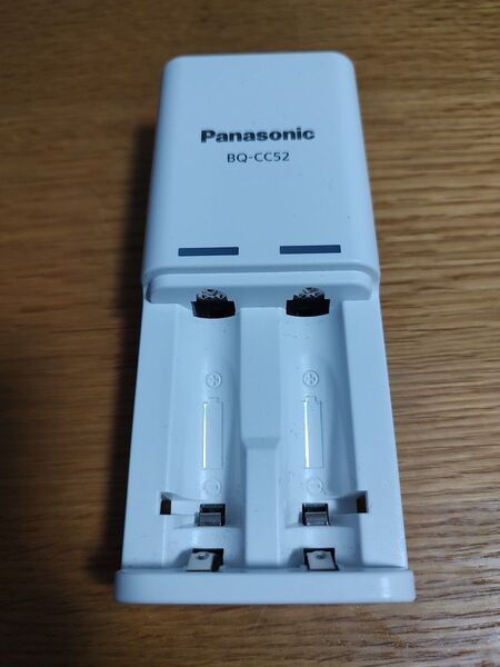Panasonic 単3/単4ニッケル水素電池の充電器 BQ-CC52