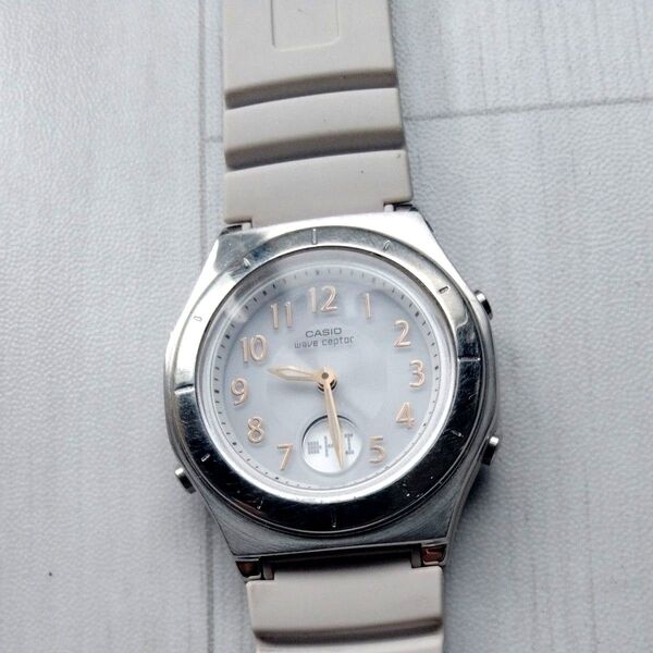 CASIO カシオ ウェーブセプター LWA-M145 電波ソーラー 腕時計