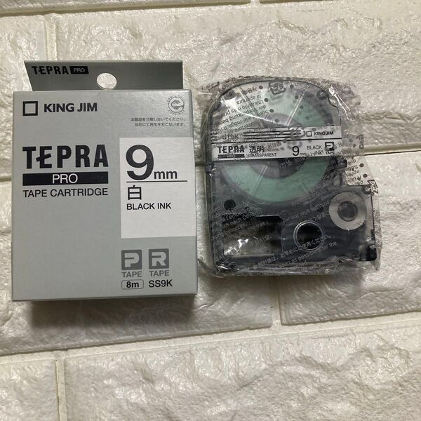 KING JIMのTEPRA PRO、9mm幅の白に黒インクテープと、透明に黒インクテープ カートリッジ2個セット