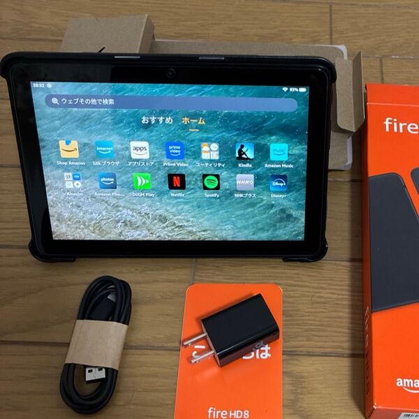 Amazon Fire HD 8 第12世代 ケース付き