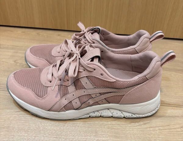 値下げしました!!アシックス レディース スニーカー 25cm