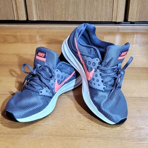 Nike ランニングシューズ ナイキ グレー/ピンク系 25cm スポーツ用品