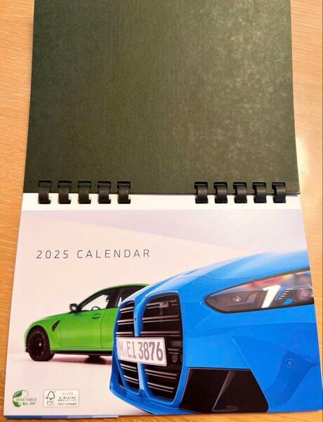 【美品】BMW 2025年 卓上カレンダー