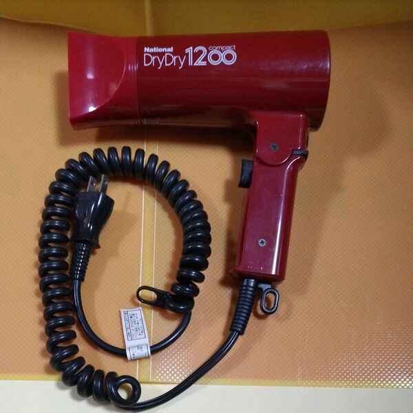 ★ Panasonic DryDry1200コンパクトヘアードライヤー EH572 (レッド系)