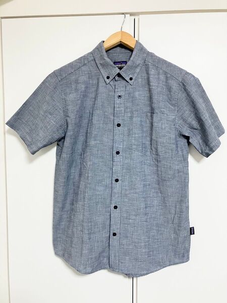 【送料無料】Patagoniaパタゴニアのオーガニックコットン半袖ボタンダウンシャツ Sサイズ