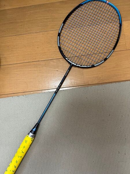 BabolaT バボラ バドミントン ラケット サテライト エッセンシャル バドミントン ガット YONEX ヨネックス 4UG5