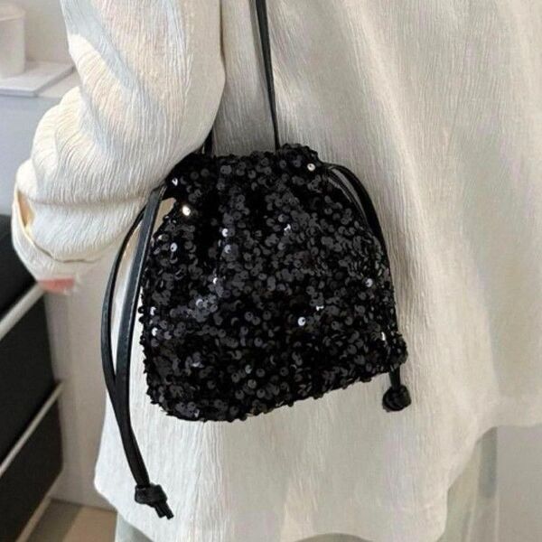 ショルダーバッグ 巾着 財布 ポーチ ブラック 可愛い 着物 お出かけ 人気 きらきら デート 結婚式 女子会 学生 主婦