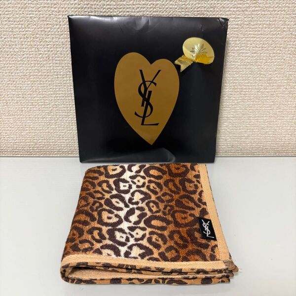 Yves Saint Laurent イヴサンローラン レオーパード ハンドタオル ハンカチ カサンドラ