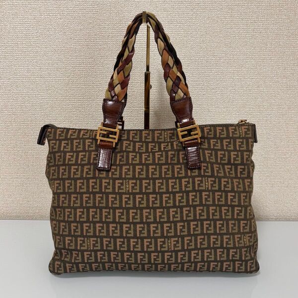 FENDI フェンディ ズッキーノ ハンドバッグ トートバッグ 編み込みハンドル ZIP TOTE