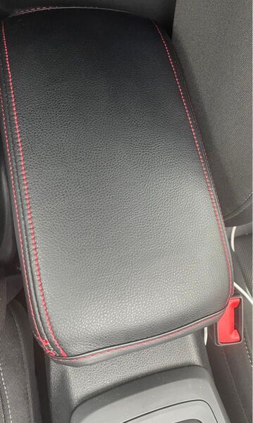 アウディ AUDI Q2 アームレストカバー コンソールボックスカバー