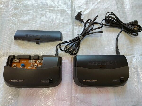 日本アンテナ UHF 卓上ブースター VR-33U ジャンク品2台