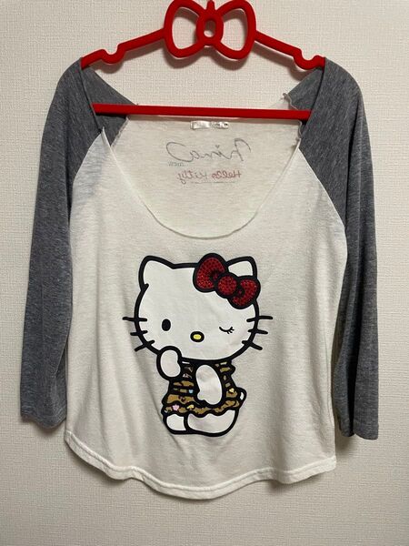 Nina mew Hello Kitty Tシャツ長袖(少し短め)