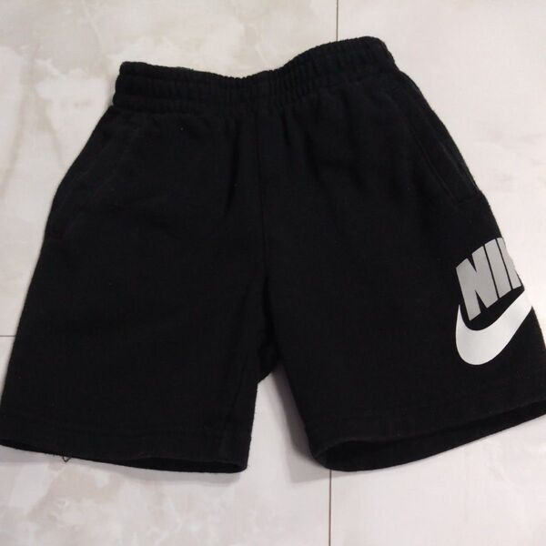 NIKE 半ズボン