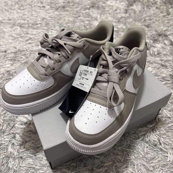 NIKE AIR FORCE 1 エアフォース1 ジュニア (ボーイズ) 23.5cm