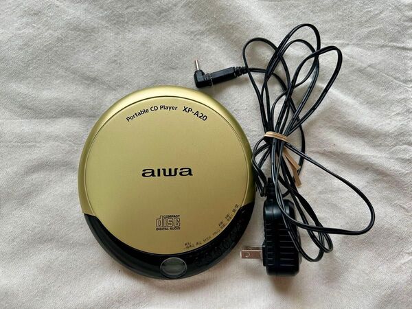 aiwa ポータブルCDプレーヤー XP-A20 ゴールド/動作品/ACアダプター付き