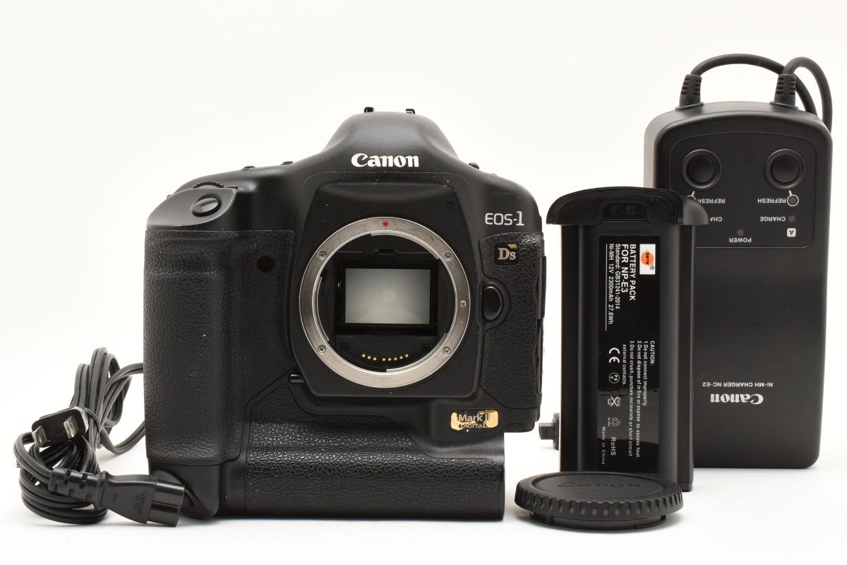 良品】 Canon デジタル一眼レフカメラ EOS-1Ds Mark II ボディ