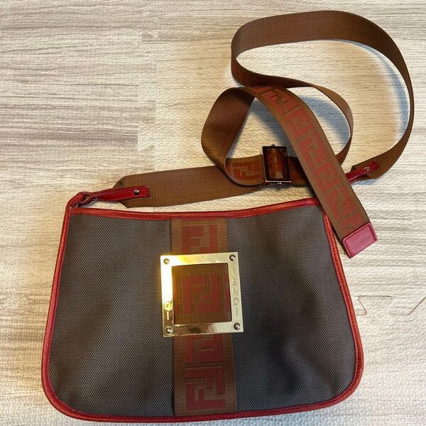 FENDI 斜め掛け ナイロン トート ショルダーバッグ