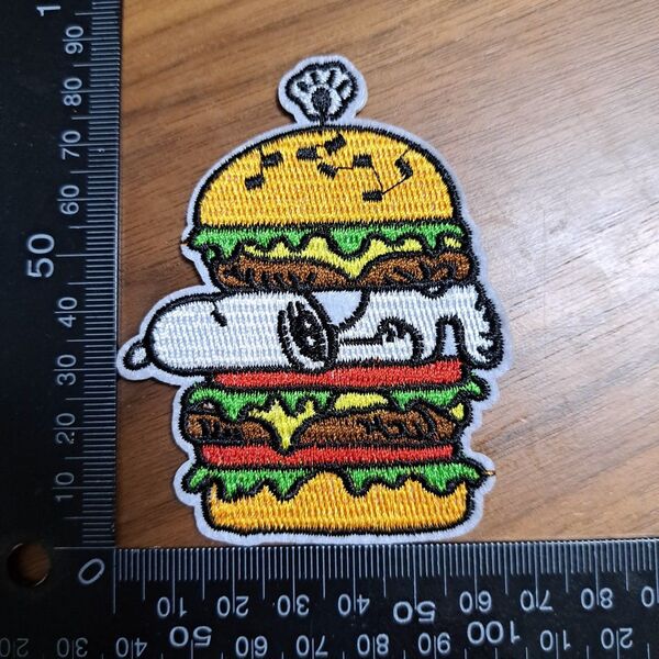 スヌーピー ハンバーガー アイロン 刺繍 ワッペン ハンドメイド アップリケ