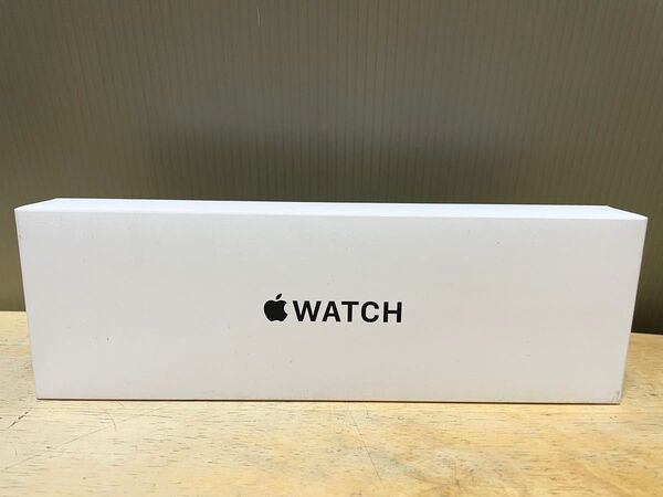 新品 Apple MXEF3J/A Apple Watch SE(Gen2)スターライト 40mm