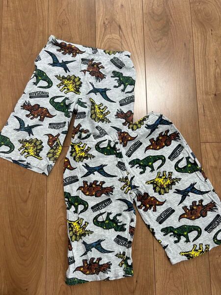 130ハーフパンツ 恐竜柄子供服 2枚セット グレー西松屋 ボトムス パンツ 総柄半ズボン
