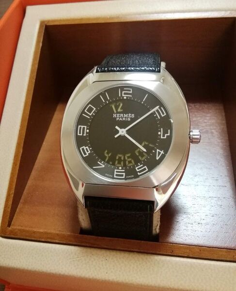 未使用近い美品。HERMES エスパス アナログ&デジタル 腕時計