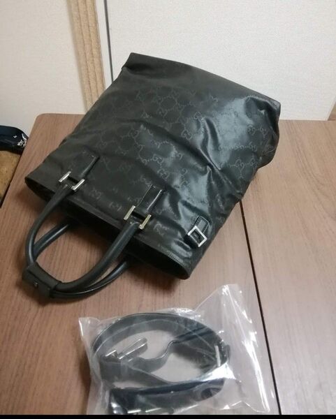 美品。GUCCI GGロゴ 2way ショルダー付き トートバッグ