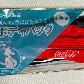 新品 コカコーラスリムボディバッグ 非売品ウエストバッグ1個 赤色 コーク 運動 ウェストポーチ ペットボトルケース スマホ入れ