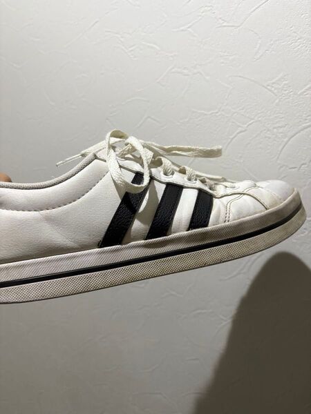 スニーカー adidas