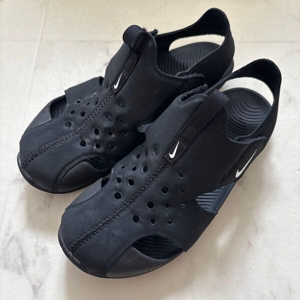 ナイキ NIKE つま先カバーサンダル キッズ20㎝ ブラック