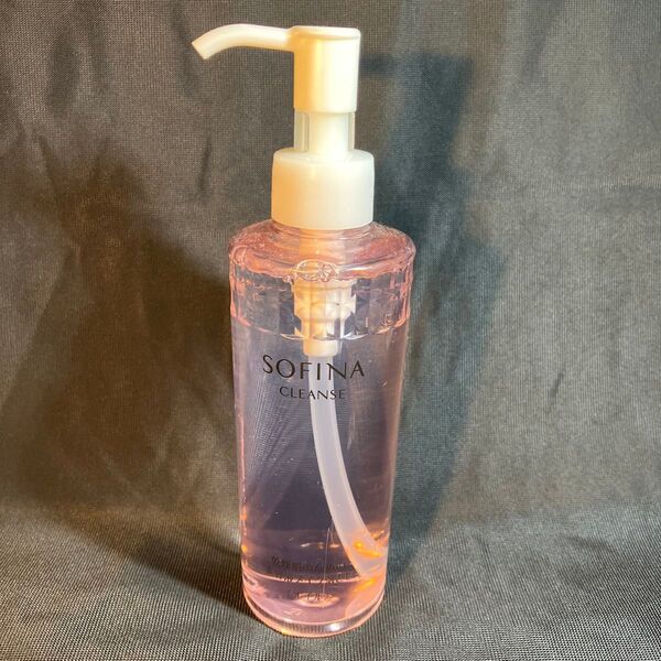 ソフィーナ 乾燥肌のための美容液メイク落とし オイル 200ml クレンジングオイル 化粧落とし