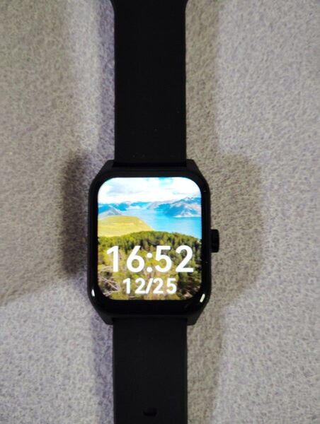 未使用品 スマートウォッチ 箱入り V252 ブラック