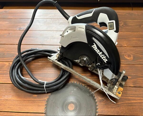 美品 マキタ 電動丸ノコ 5731S 165mm makita 丸ノコ 電動工具