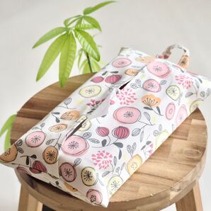まるいお花 生成 吊り下げティッシュケース