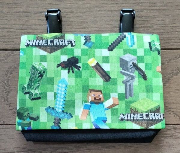 大きめ移動ポケット マチ付き ポケットティッシュ入れあり マインクラフト ハンドメイド