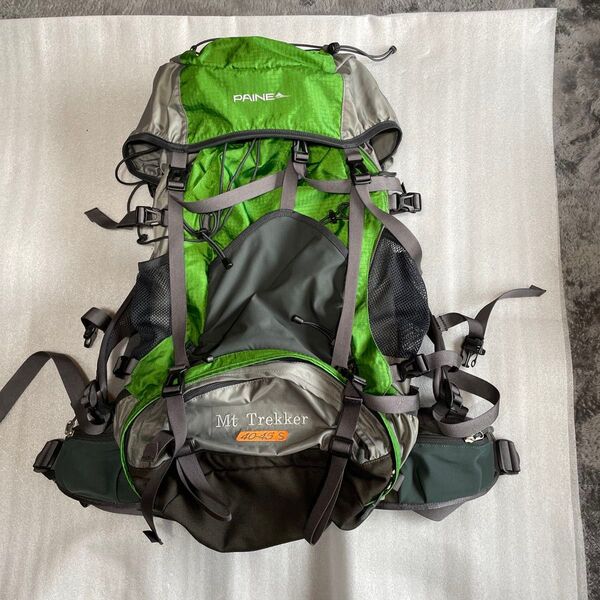 パイネ 登山用ザック Mt Trekker 40-45 S ショートタイプ ポケット多数 やや難あり 石井スポーツ