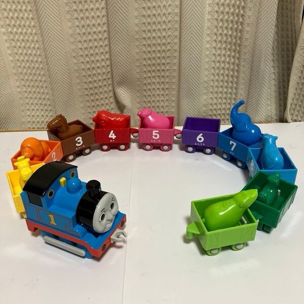 学研 きかんしゃトーマス 10までつなげて ※動物欠品あり、ケースなし発送、ケース付きの場合は送料プラス