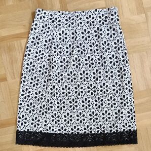 花柄スカート レース モノトーン