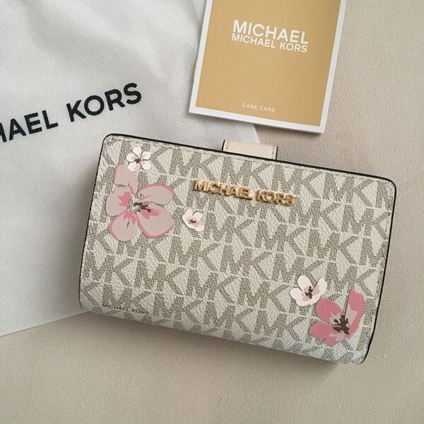 新品 マイケルコース MICHEAL KORS 定価41,800円 二つ折り 財布