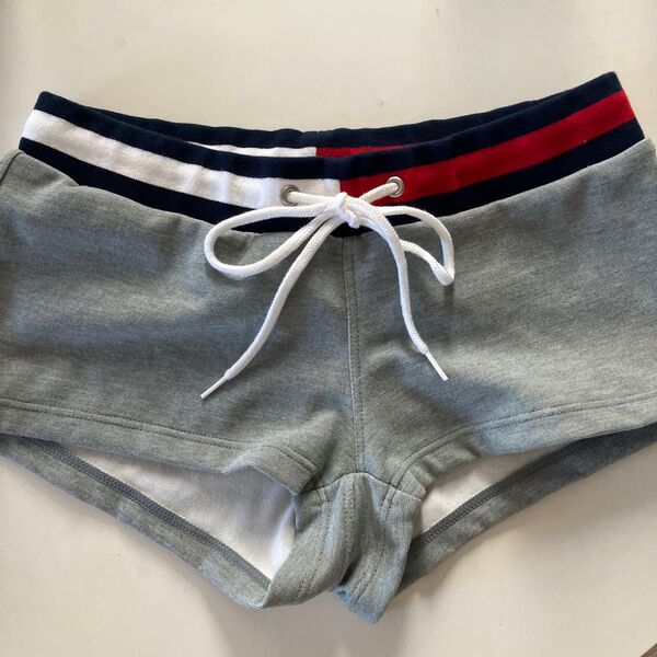 Tommy girlショートパンツ グレー レディース