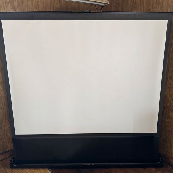 EPSON ELPSC28 携帯型ロールスクリーン 80型 自立式 プロジェクタースクリーン 自立床置き