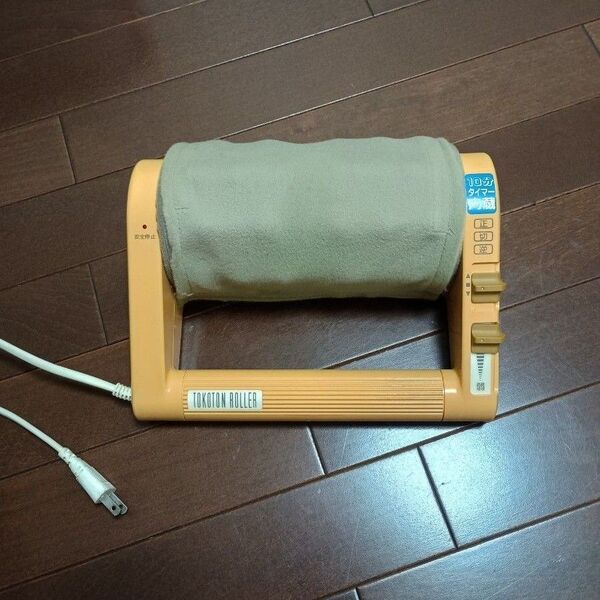 オムロン ローラーマッサージャー HM-200 TOKOTON ROLLER OMRON