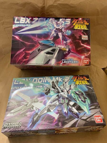 未組立ダンボール戦機LBX オーディーンMk2 ・ゼウスandゼウスカラーライディングソーサ
