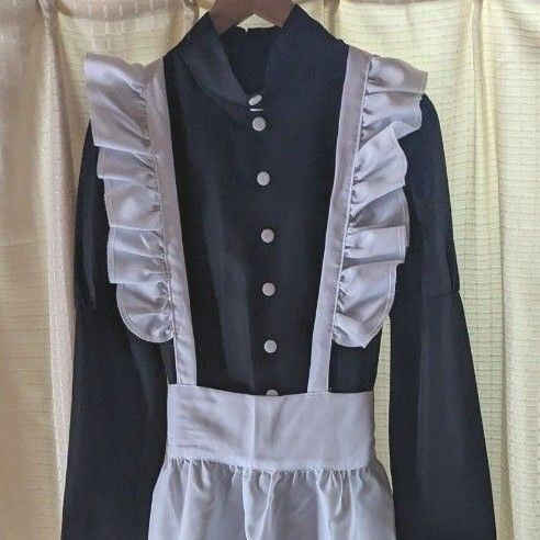 【美品】コスプレ●メイド服 ●フリル付きロングタイプ