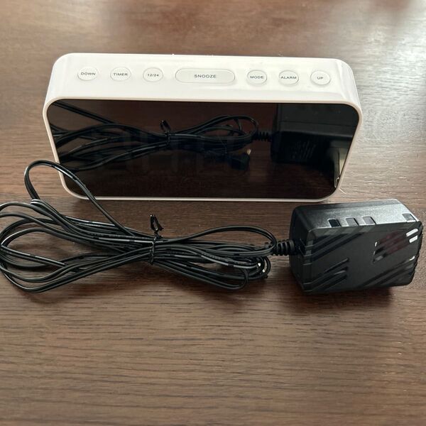 価格ご相談下さい。ニトリ LEDデジタル時計 ミロ