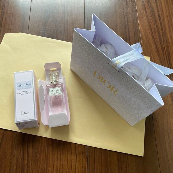 ミス ディオール ヘアミスト 30ml ディオール スノーエッセンスオブライトセラム 薬用美容液