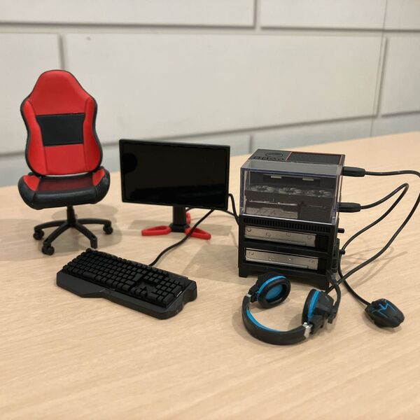 本当に光る!ゲーミングパソコンマスコット 全5種 動作確認済み ガチャ トイスピリッツ